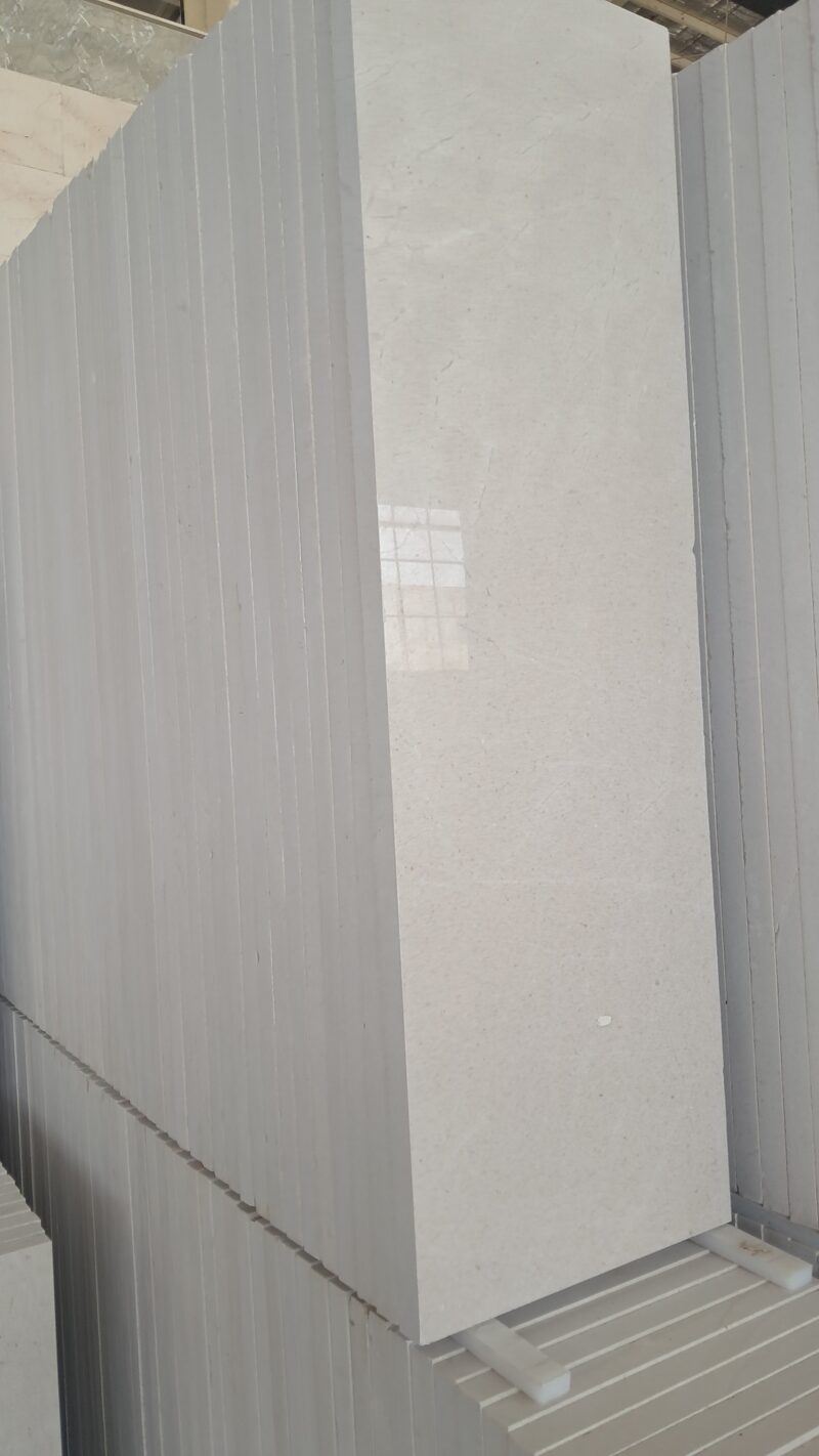 ٢٠٢٥٠٥٢٥_١٣١٣٥٦ (1) Hersin Marble – Light Grey Marble with Subtle Veining | Lazulite Marble